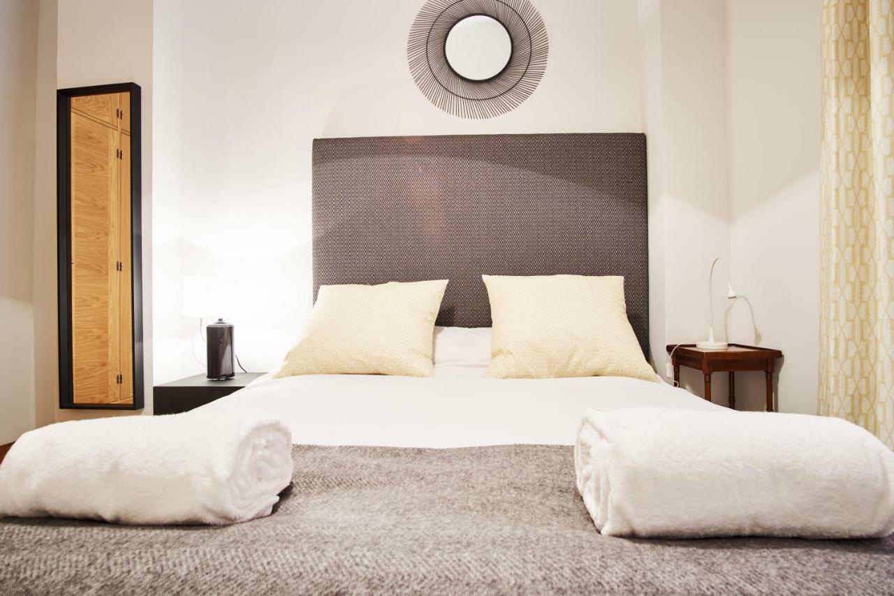 Arenal Carreteria Deluxe Suites By Valcambre Sewilla Zewnętrze zdjęcie